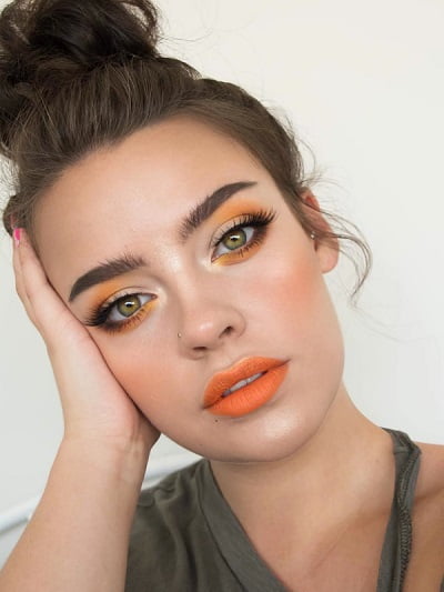 ¿Qué tonos de labial usar si tu piel es cálida?