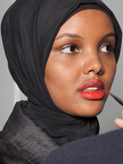 ¿Qué tonos de labial usar si tu piel es cálida?