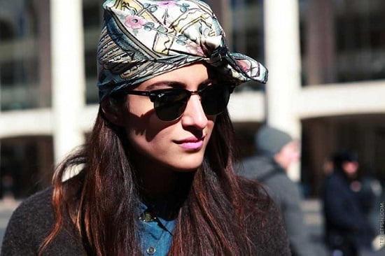 Cómo reinventar tu look con un pañuelo
