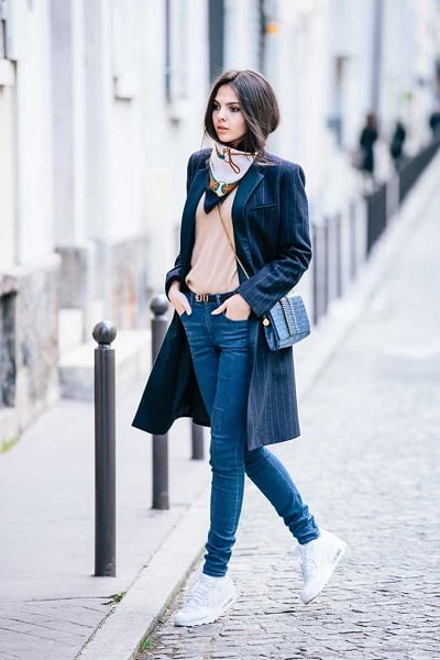 Cómo reinventar tu look con un pañuelo